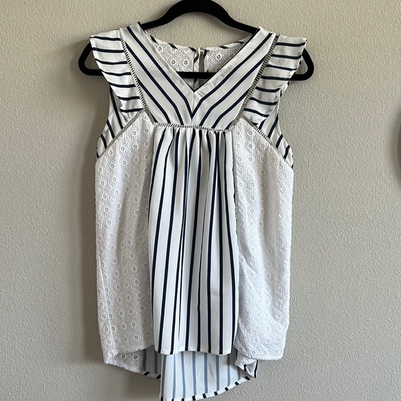 Doe & Rae Stripe & Eyelet Ruffle Sleeve Top - Picture 4 of 6